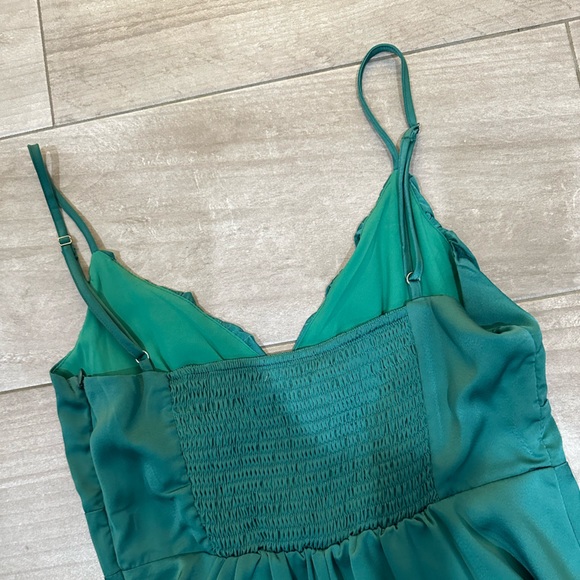 Emerald Green Mini Dress! Perfect for occasions! - Picture 2 of 2